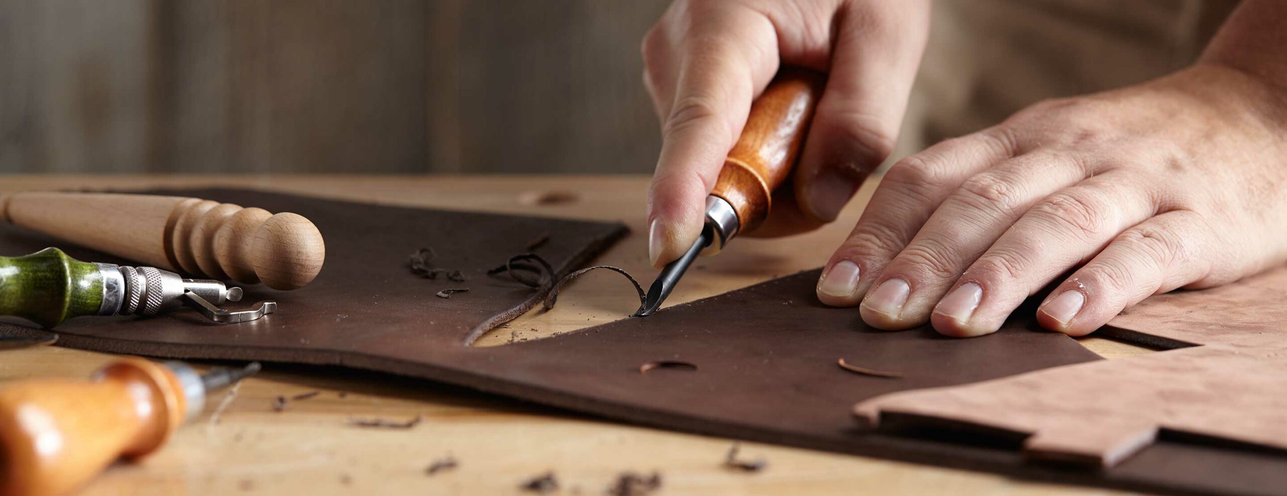 Gazebo Parts Direct Sales Store -Matériel De Couture Soldes 2024 Focus Leatherworking 01 scaled