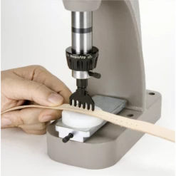 Presse Manuelle Multifonctions - CRAFTPLUS -Matériel De Couture Soldes 2024 presse manuelle multifonctions craftplus 5