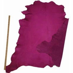 Veau Petit Grain Naturel - Fushia - Légérement Crispé - Épaisseur 1 Mm -Matériel De Couture Soldes 2024 veau petit grain naturel fushia legerement crispe epaisseur 1 mm 2